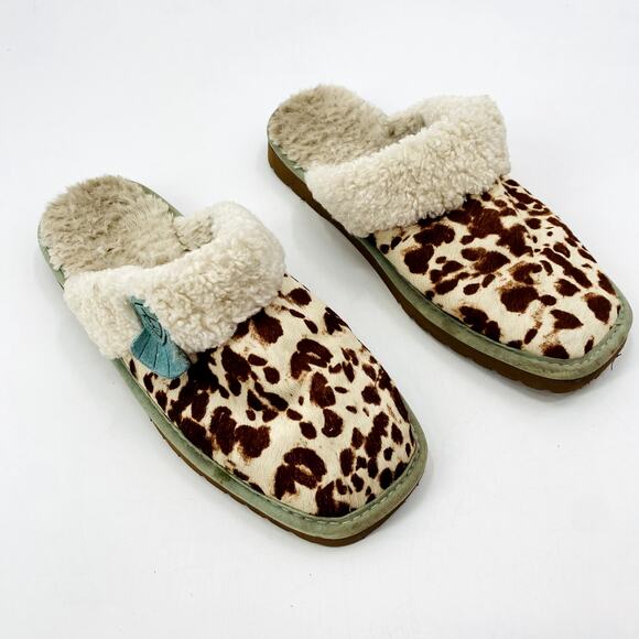 Ariat Cow Print Calf Hair Slippers - Picture 1 of 5